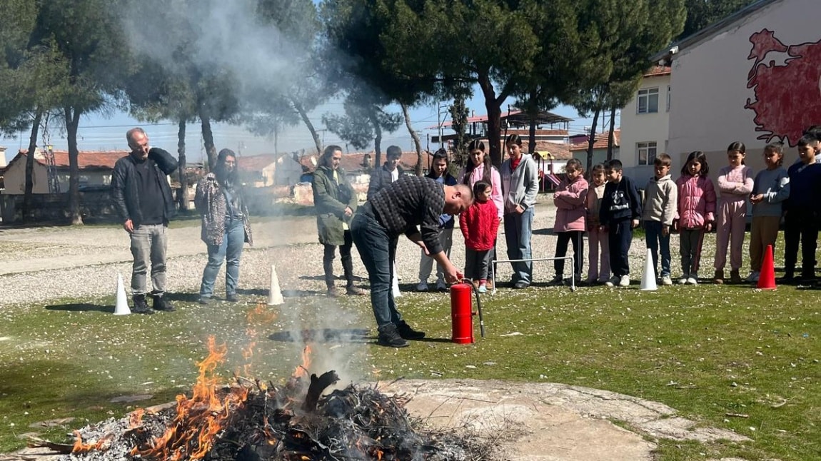 OKULUMUZDA YANGIN TATBİKATI YAPILDI