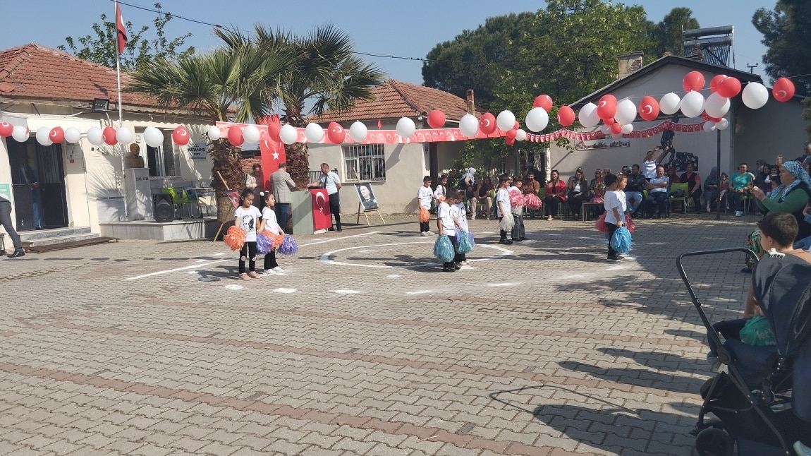  Okulumuzda 23 Nisan Ulusal Egemenlik ve Çocuk Bayramı  Büyük Çoşkuyla Kutlandı. 